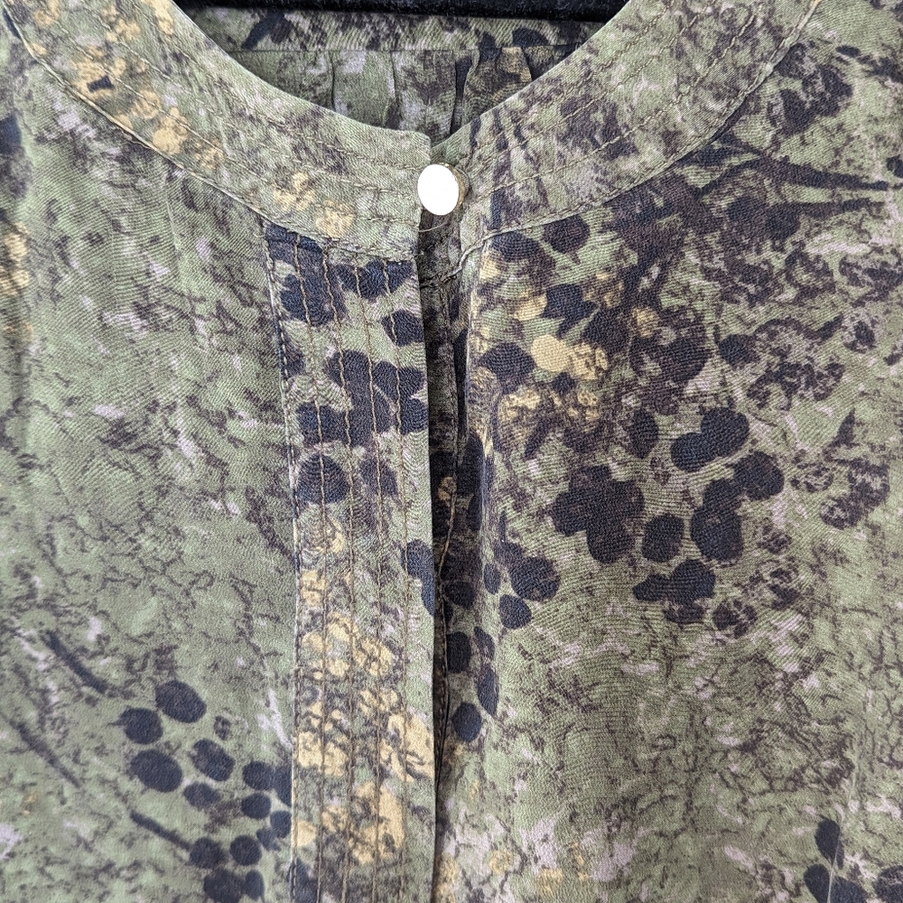 Banana Republic Womens 14 100% silk button blouse top green flower print - Picture 5 of 11